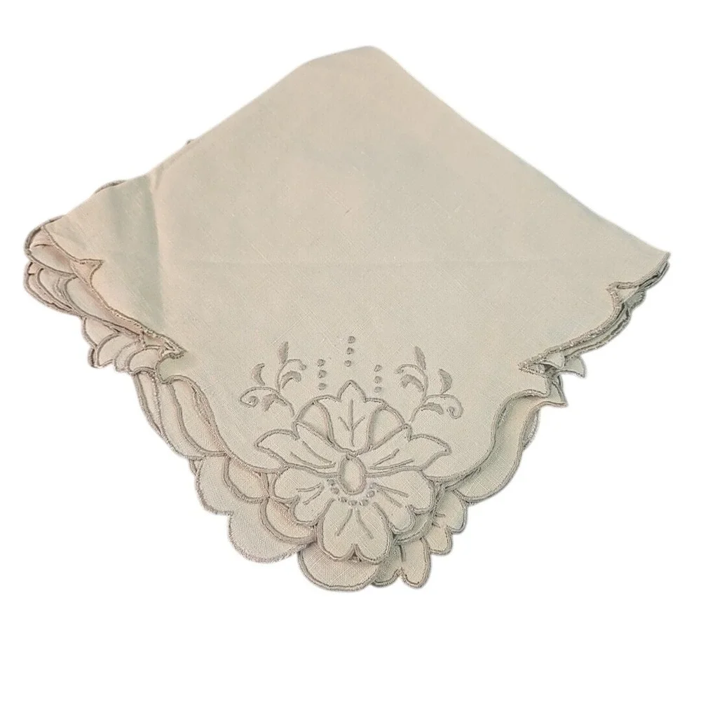 Vtg Embroidered Floral Heirloom Napkins Victorian‎ Luncheon Cream French Country